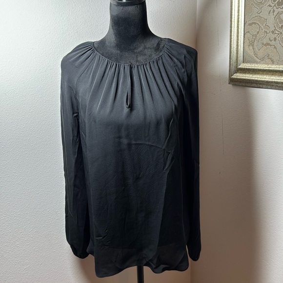 Diane von Furstenberg black 100% silk long balloon sleeves top blouse - Picture 1 of 8